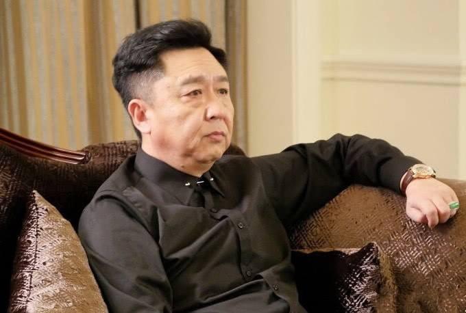 揭秘德云社相聲演員的真實待遇與工資內(nèi)幕，背后的故事與真實待遇揭秘