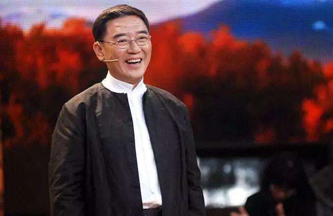小大夫，巷弄深處的醫(yī)療溫情與特色小店的故事。