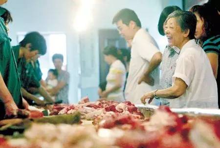 現(xiàn)代畜牧業(yè)發(fā)展多維度解析，肉農(nóng)資訊深度探討