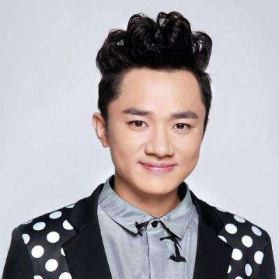 探索小巷寶藏，揭秘身高165cm男明星與隱藏特色小店的奇妙邂逅