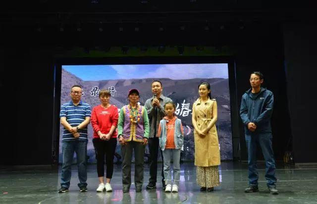 方言電影，鄉(xiāng)音與友情的完美交織