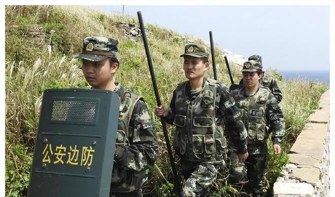 六月武警改革最新動態(tài)，科技重塑力量，前沿革新體驗生活